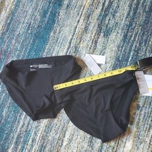 NWT Zella Body black sport panty L Large